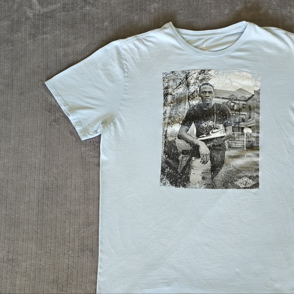 Air Jordan Men's Young Michael Jordan Light Blue T-Shirt Size XL - Picture 2 of 9